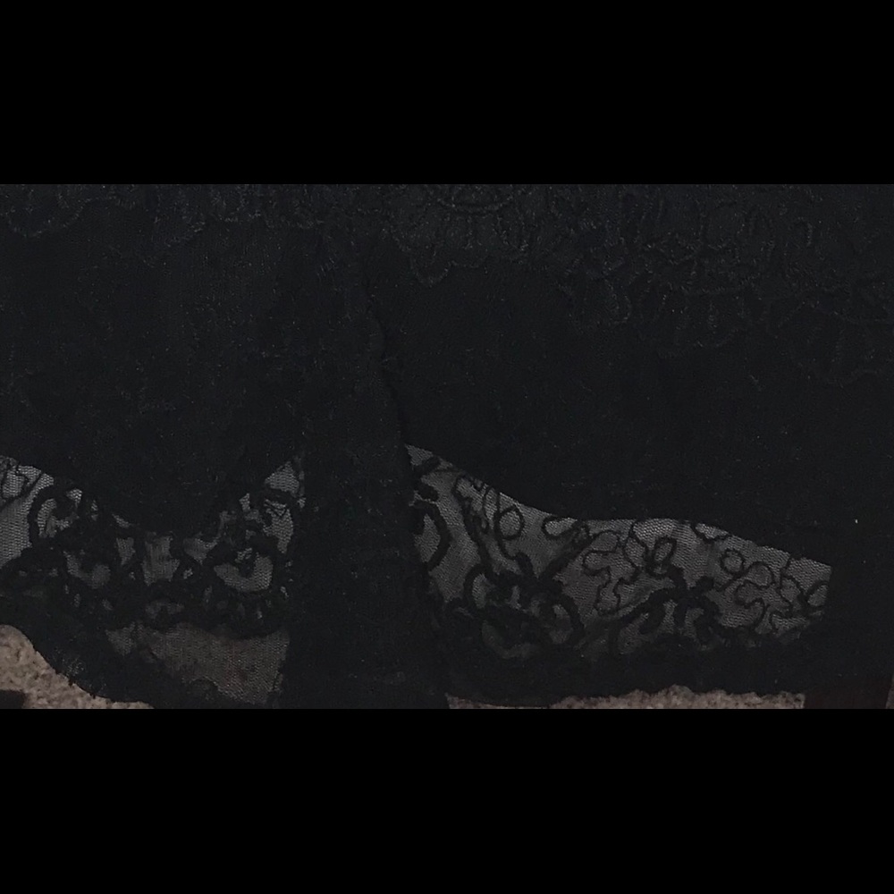 Candie’s Black Lace Tank - Picture 7 of 8